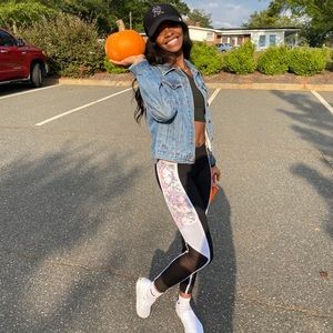 Meet your Posher, Charity